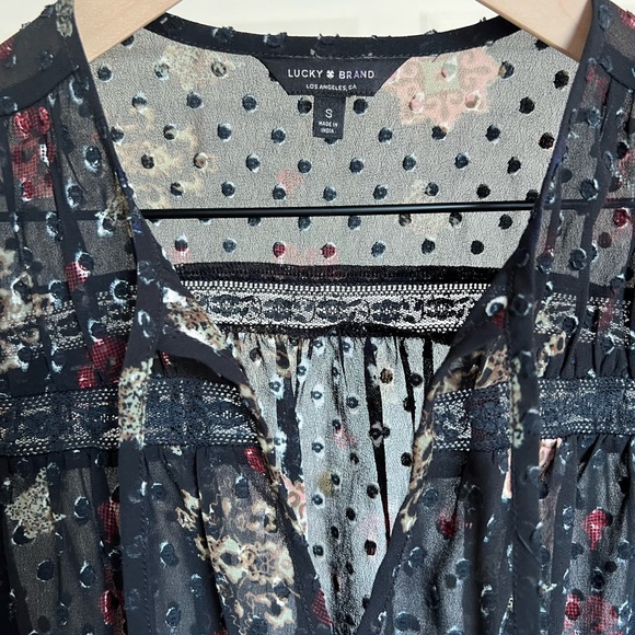 Lucky Brand Swiss Dot Top | size S | black/multicolored - Picture 4 of 7